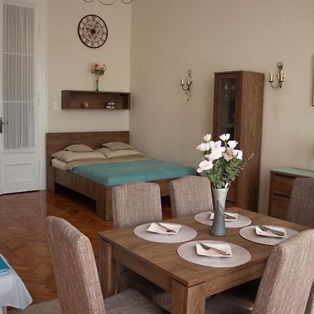 Suzy Apartman Эгер Экстерьер фото