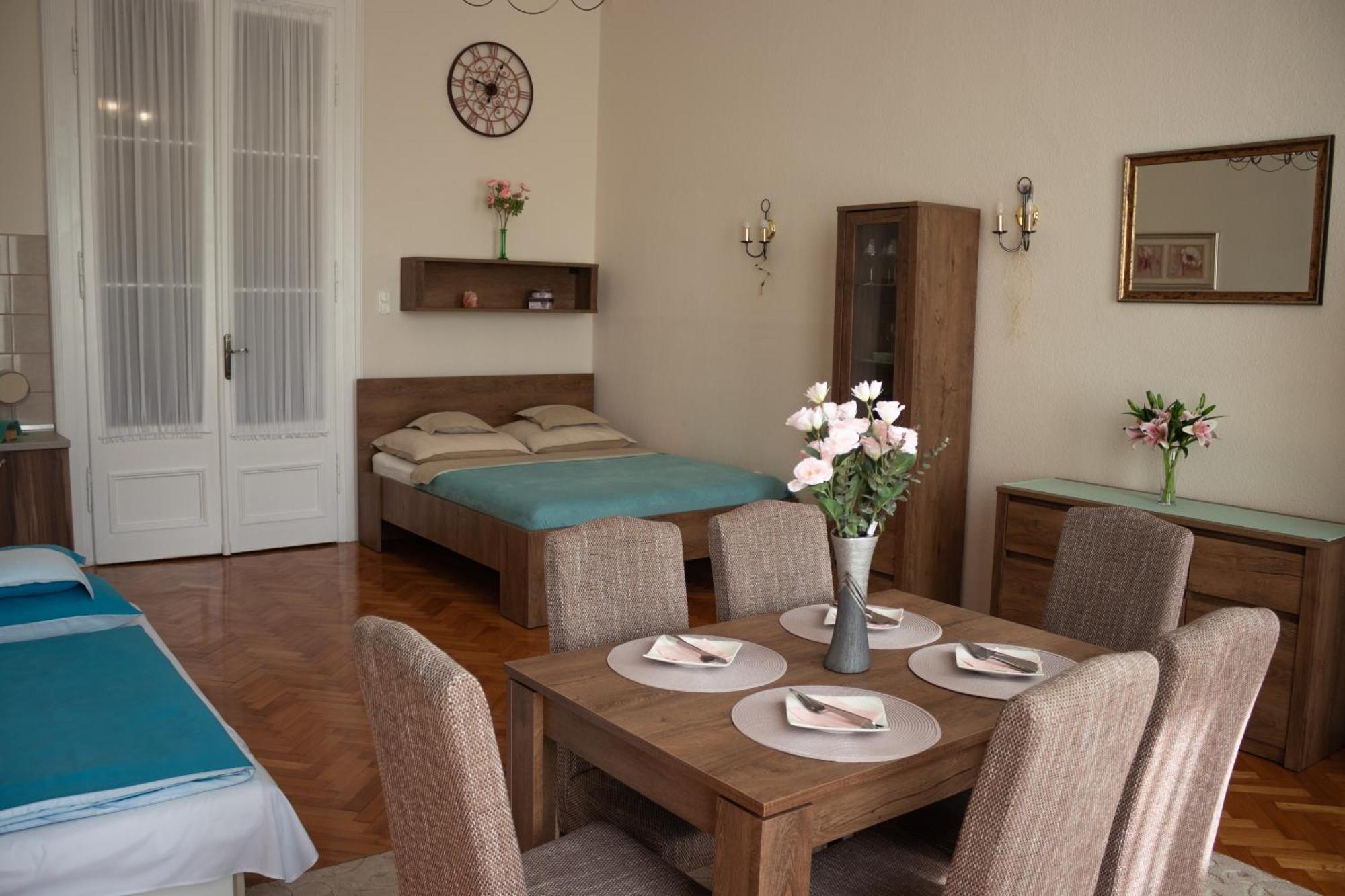 Suzy Apartman Эгер Экстерьер фото