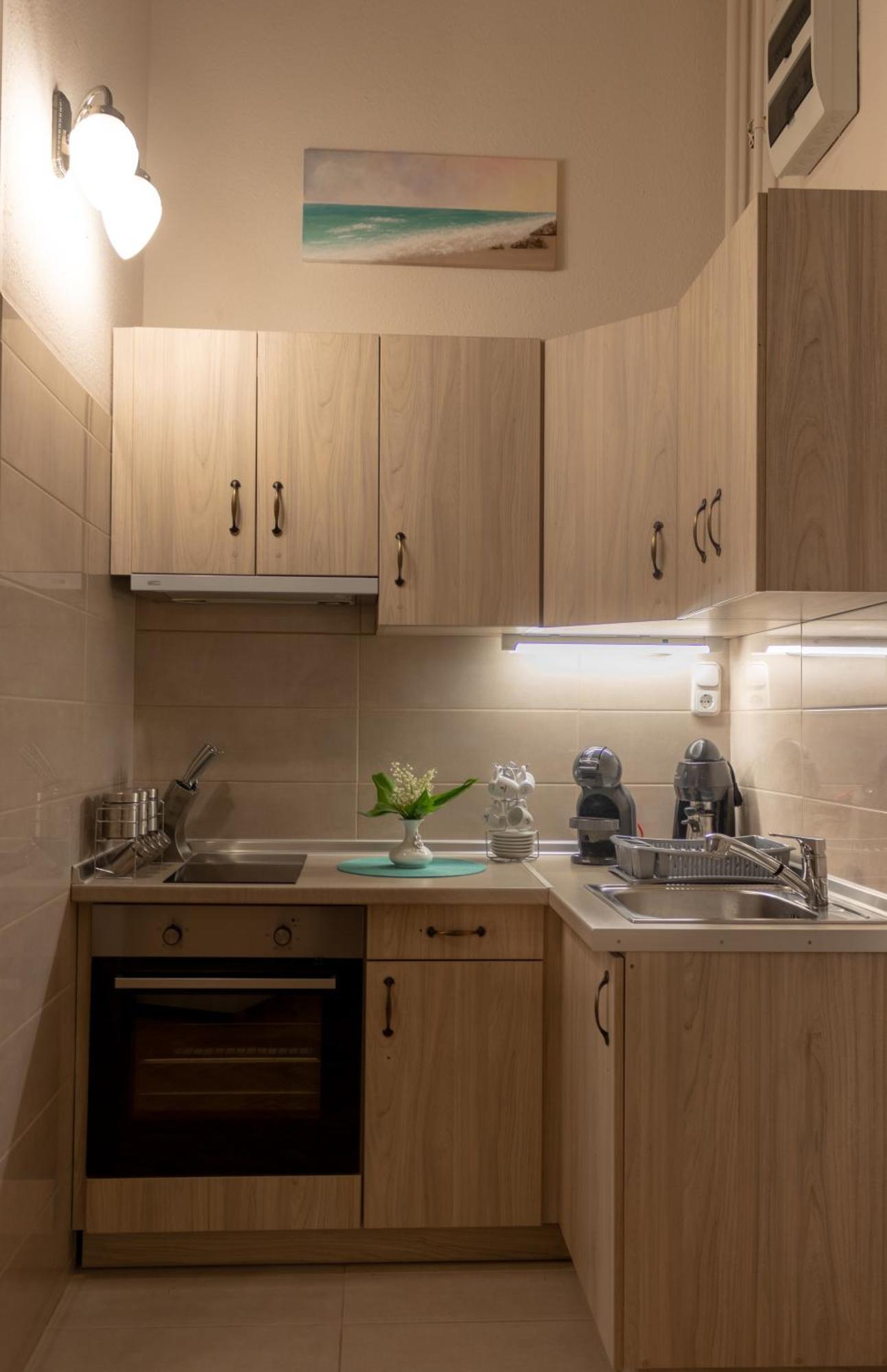 Suzy Apartman Эгер Экстерьер фото