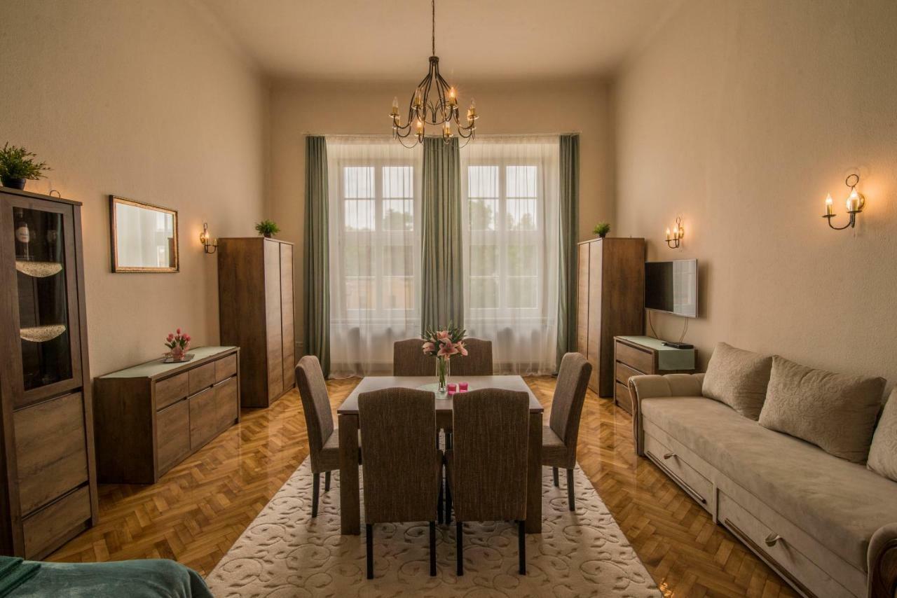 Suzy Apartman Эгер Экстерьер фото